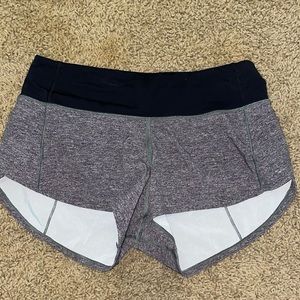 lulu lemon speed up short size 2